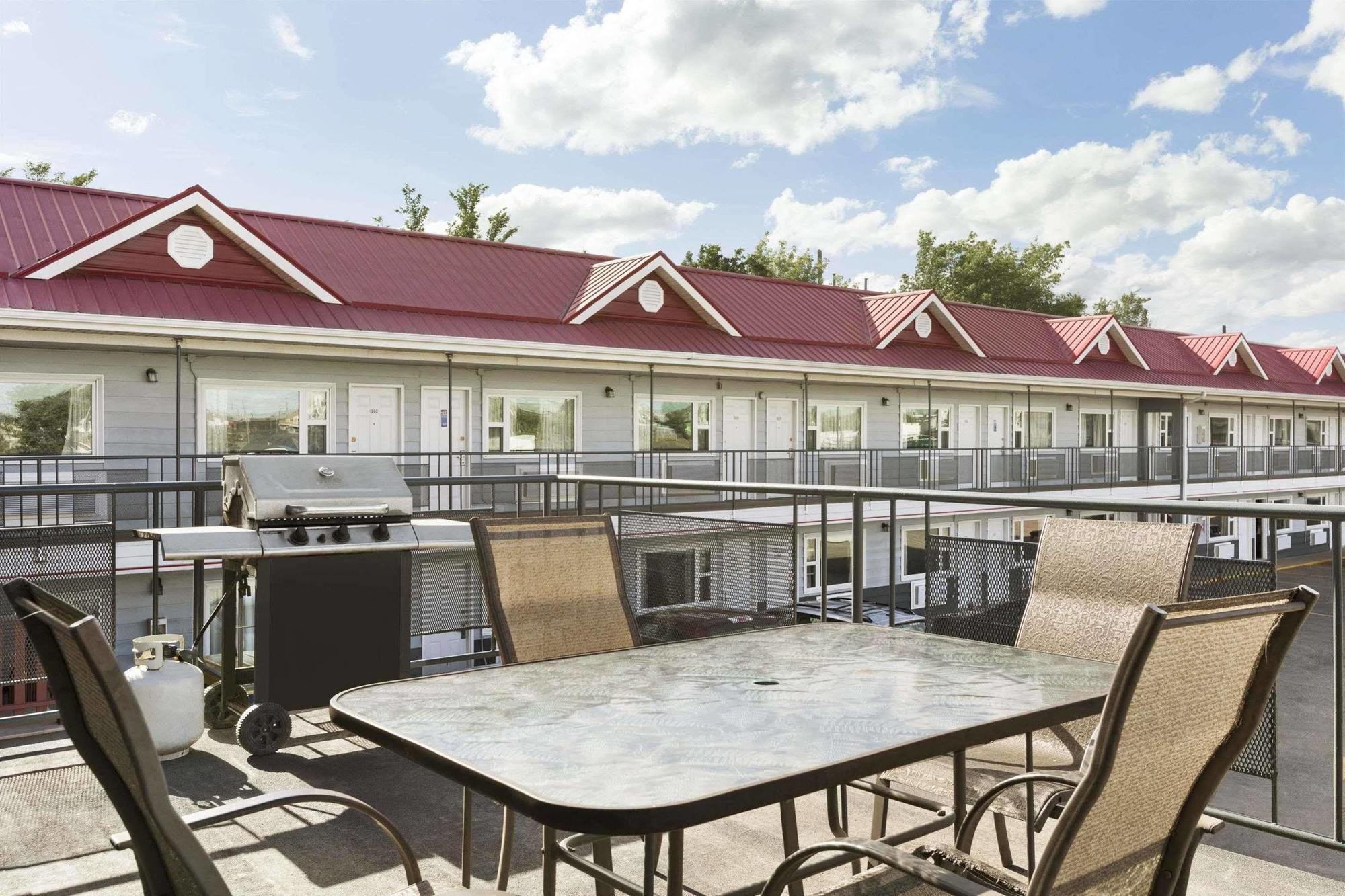 Thriftlodge Saskatoon Eksteriør billede